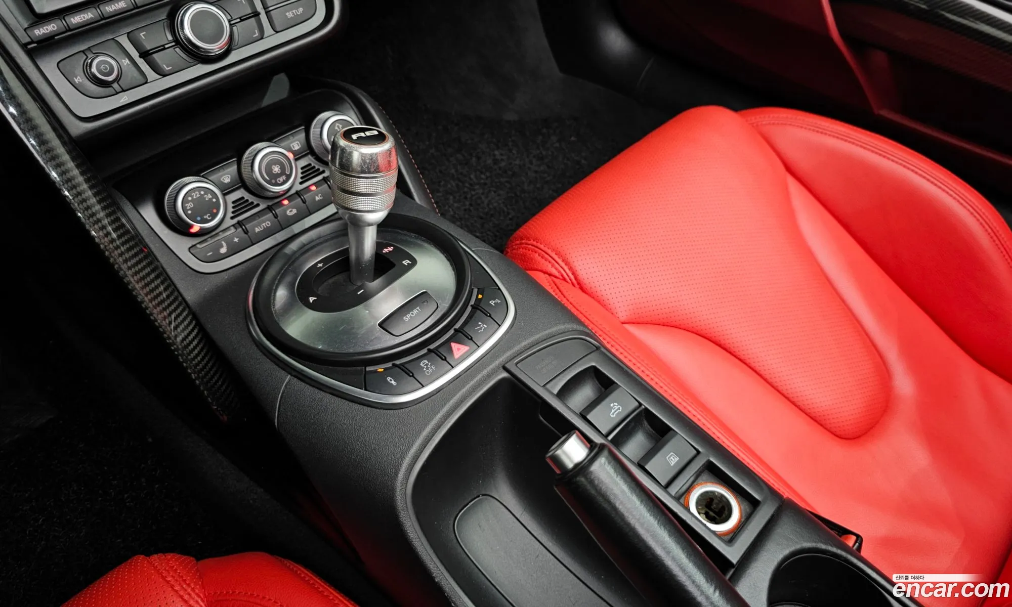 Audi R8 2012 WAUZZZ421CN001066 — 7
