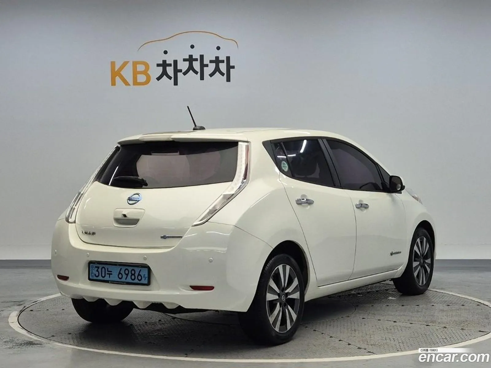 Nissan Leaf 2016 — 11