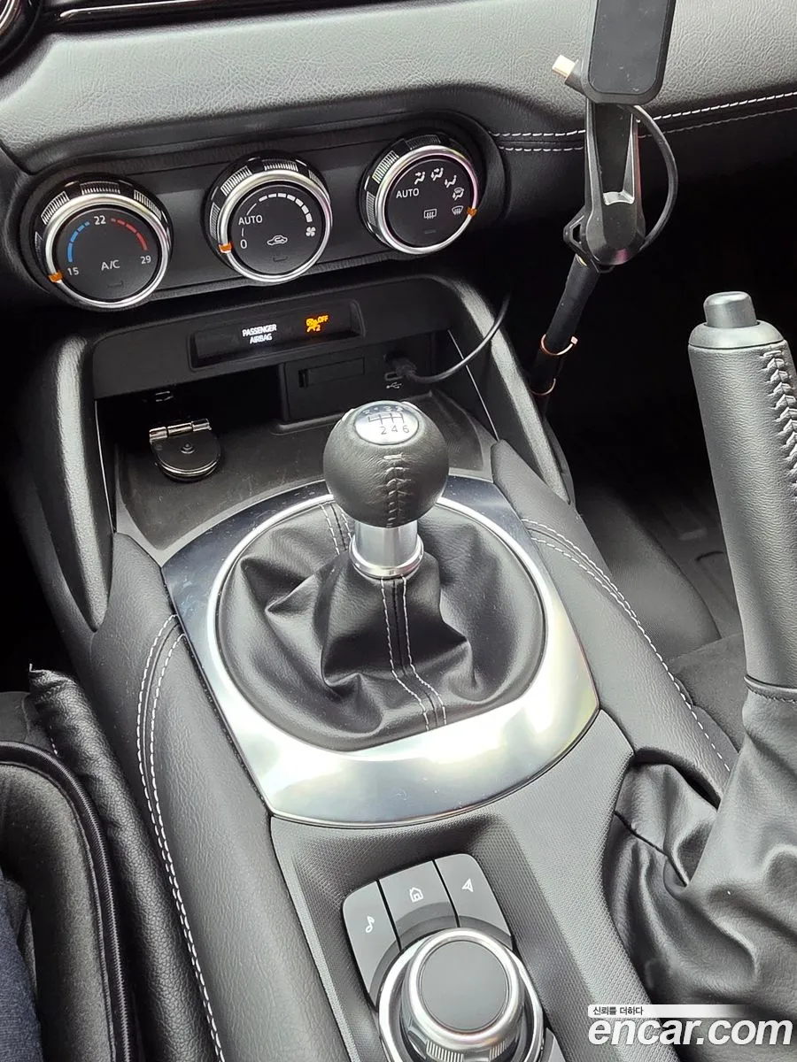 Mazda MX-5 Miata 2025 — 6