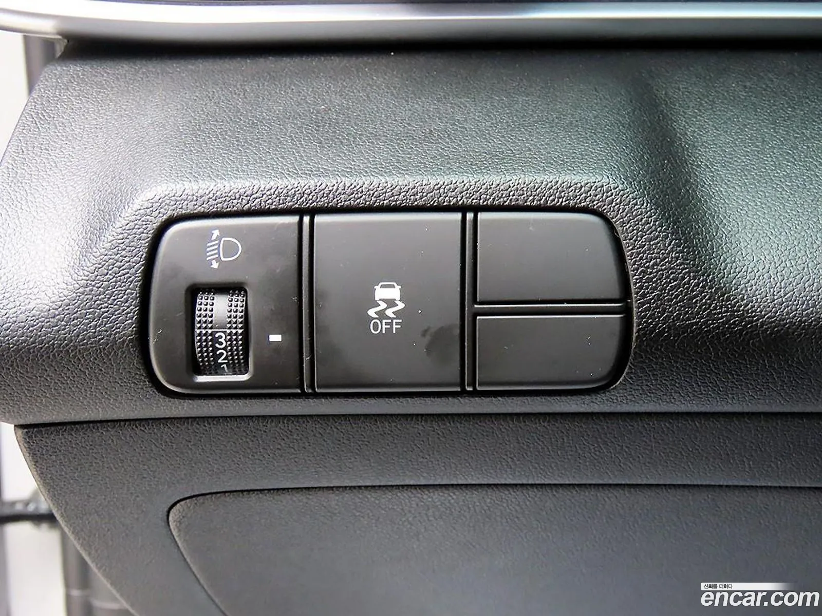 Hyundai Elantra 2023 — 8