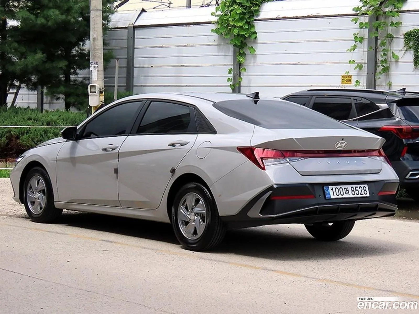 Hyundai Elantra 2023 — 18
