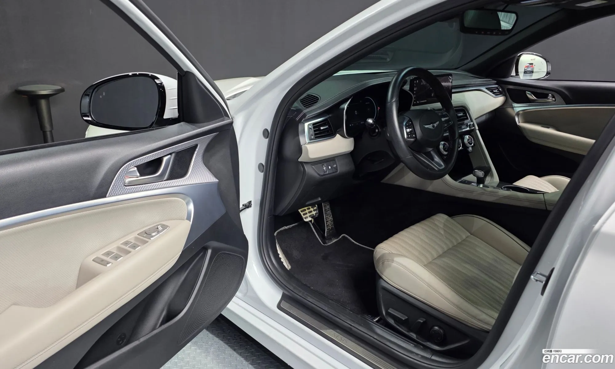 Genesis G70 2021 KMTG141ABMU080147 — 19