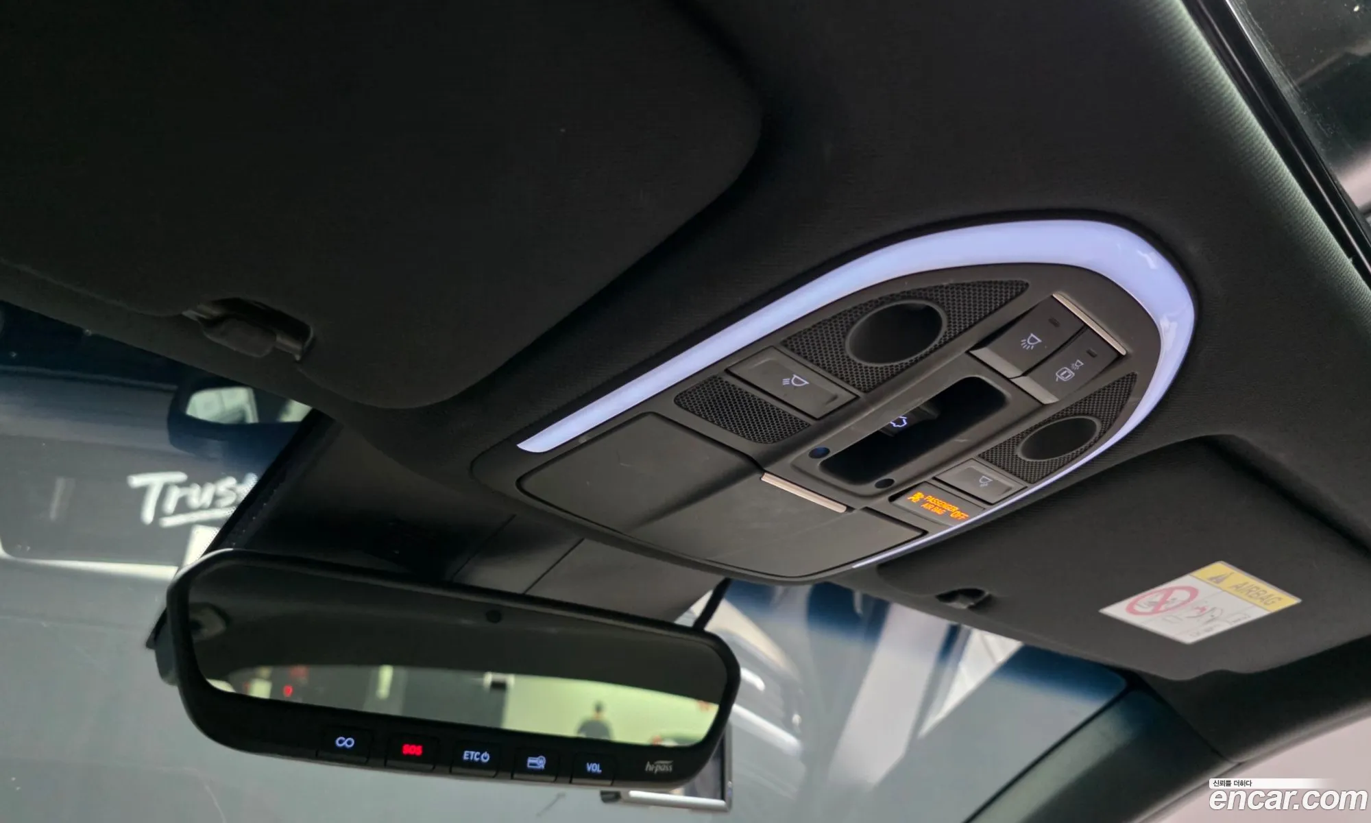 Genesis G70 2021 KMTG141ABMU080147 — 11
