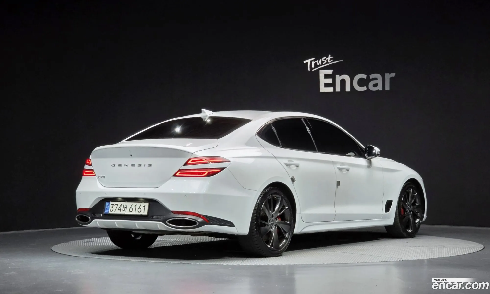 Genesis G70 2021 KMTG141ABMU080147 — 16