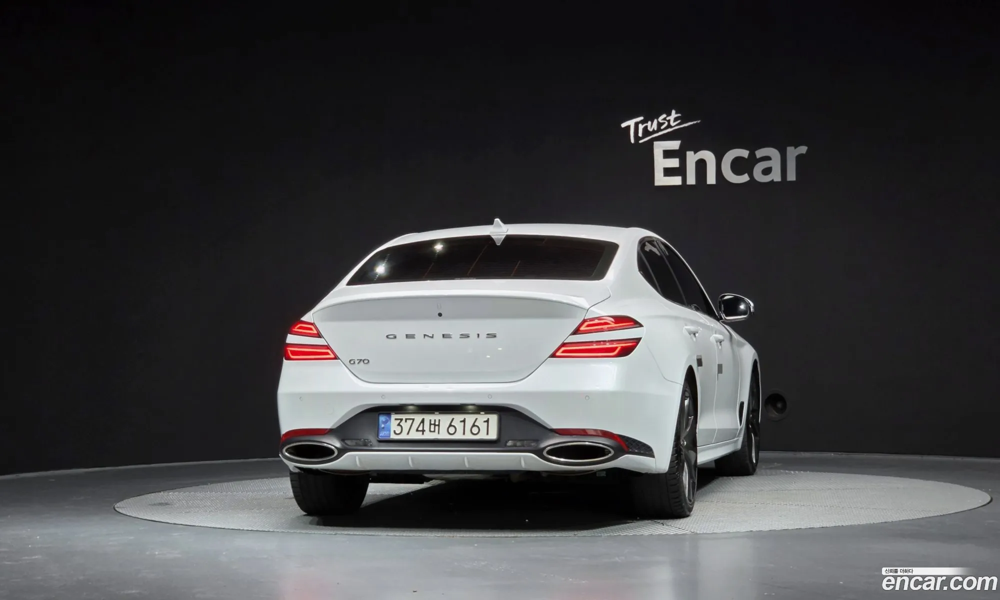 Genesis G70 2021 KMTG141ABMU080147 — 12