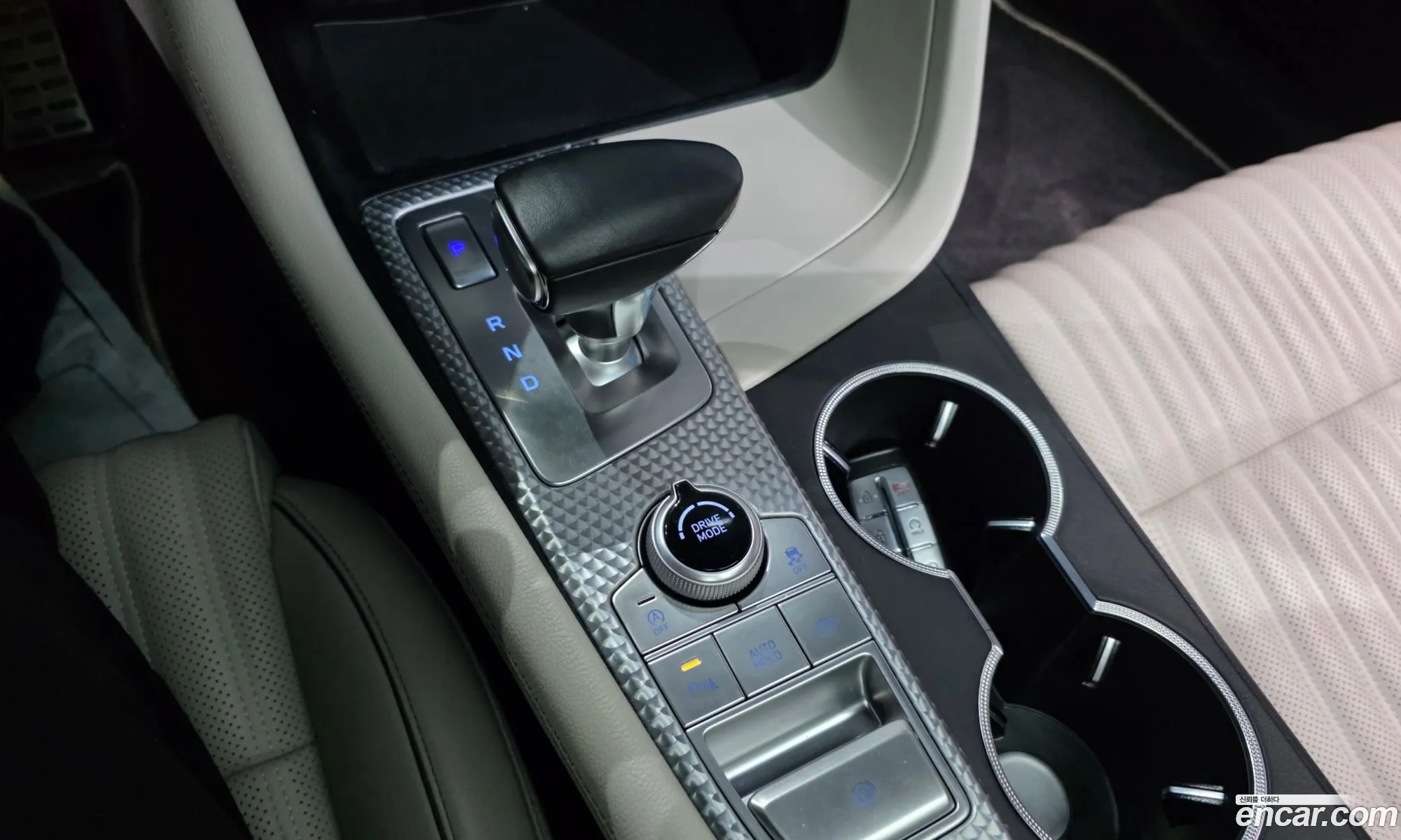Genesis G70 2021 KMTG141ABMU080147 — 7