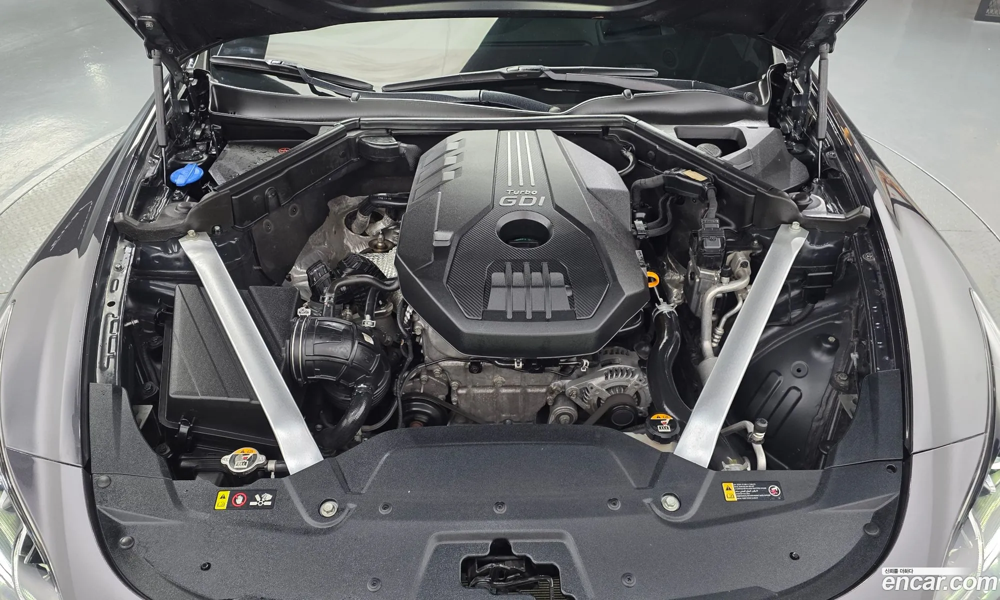 Kia Stinger 2019 KNAE351ABKS064756 — 8