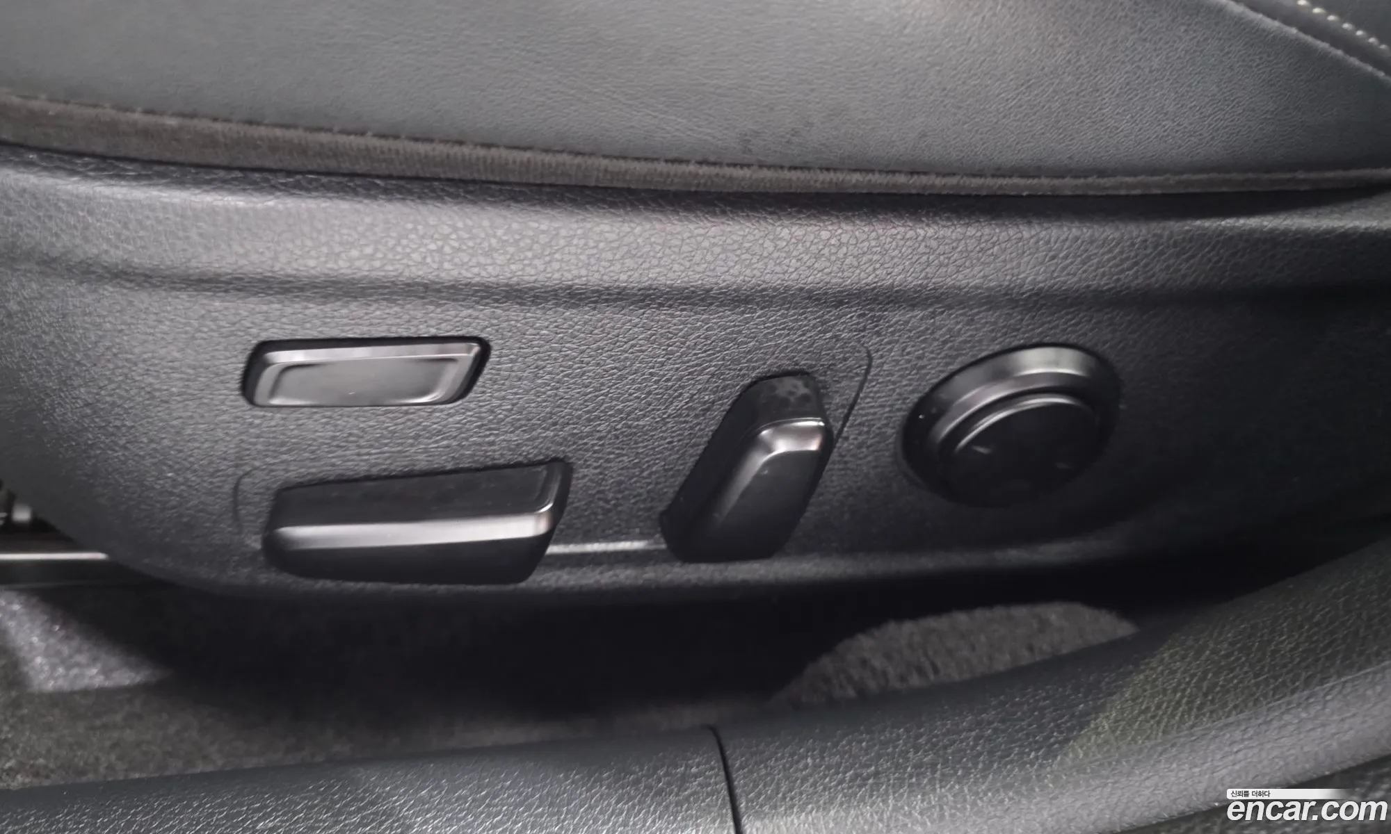 Kia Stinger 2019 KNAE351ABKS064756 — 32