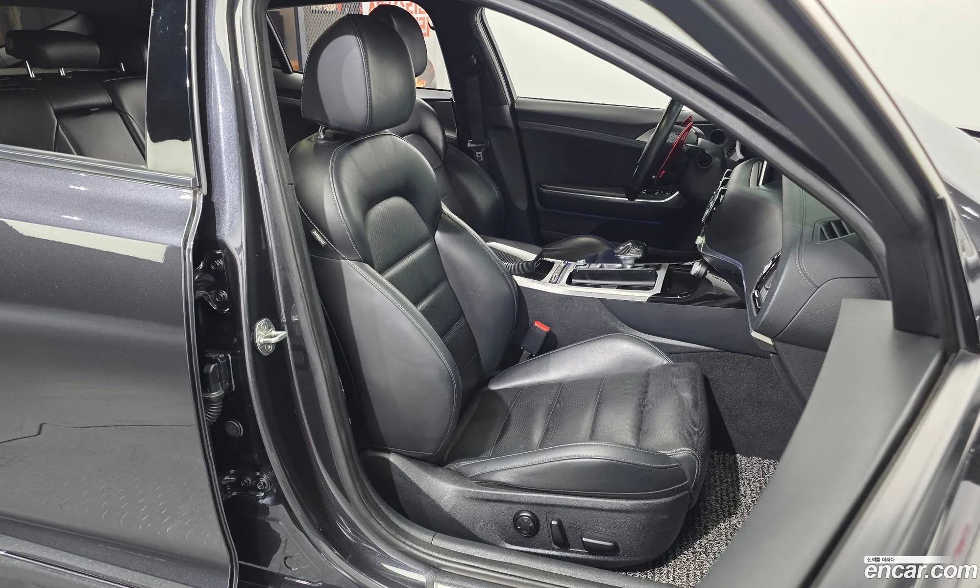 Kia Stinger 2019 KNAE351ABKS064756 — 23