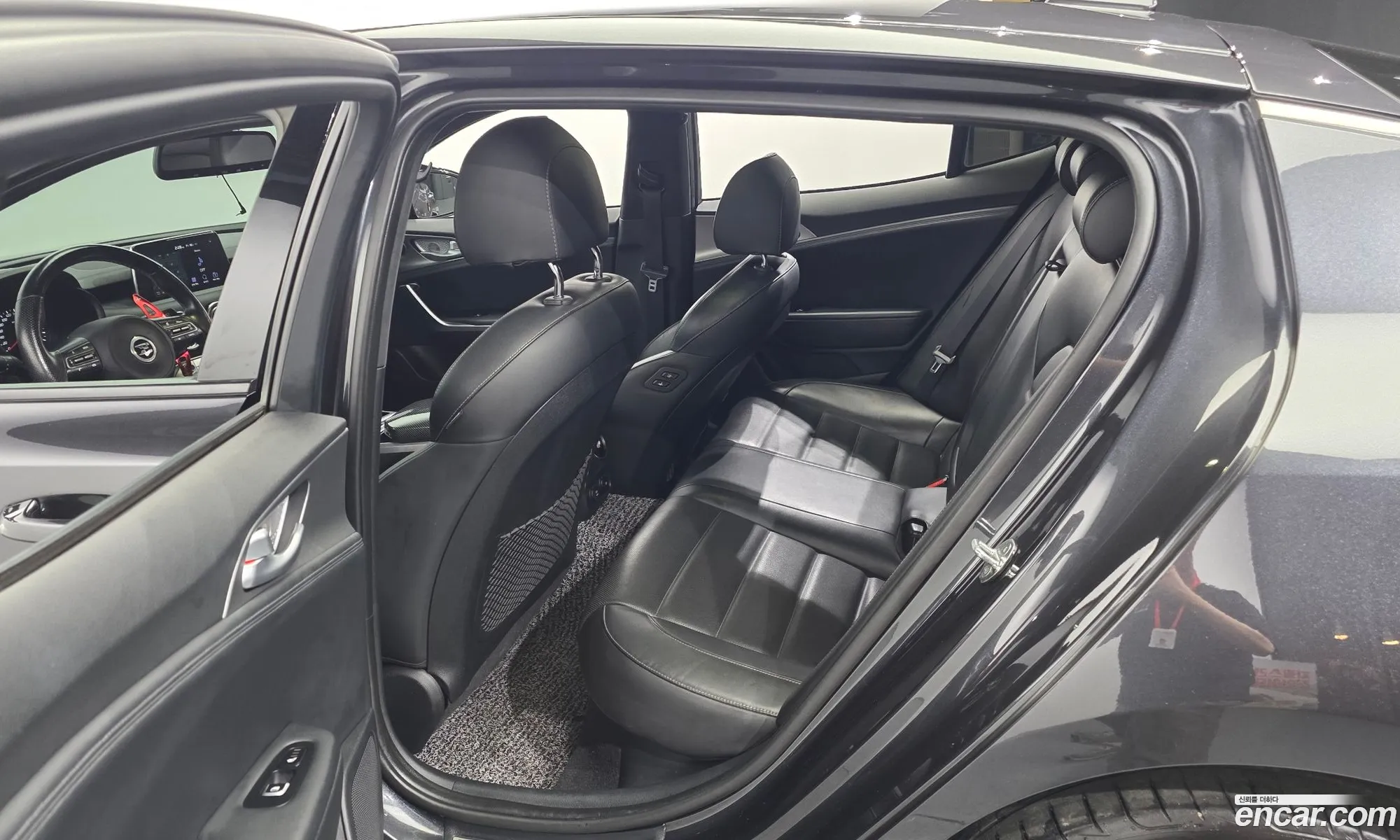 Kia Stinger 2019 KNAE351ABKS064756 — 35