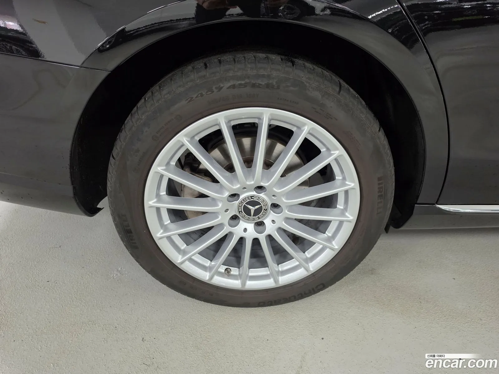 Mercedes-Benz E-Class W213 2023 — 5
