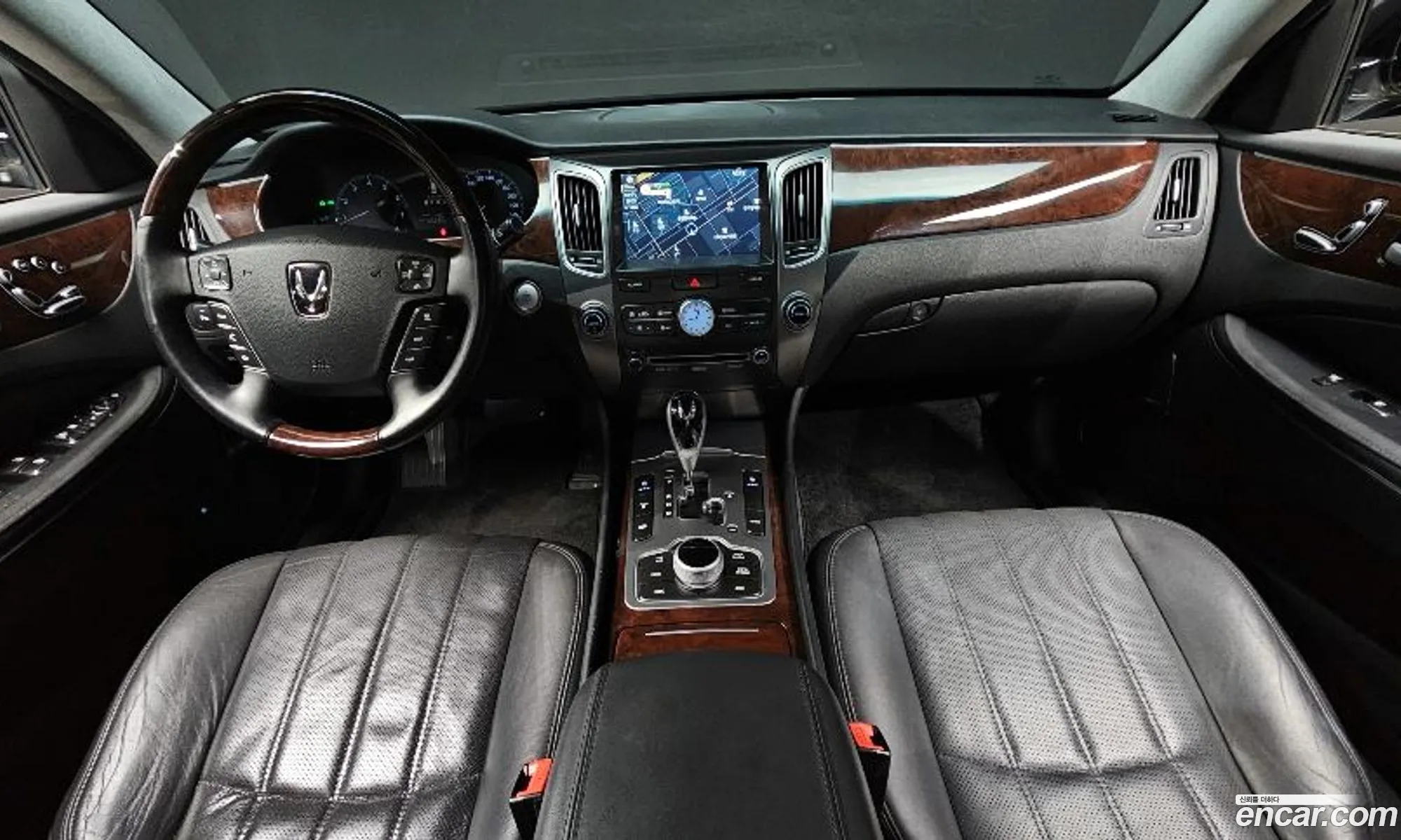 Hyundai Equus 2012 — 12