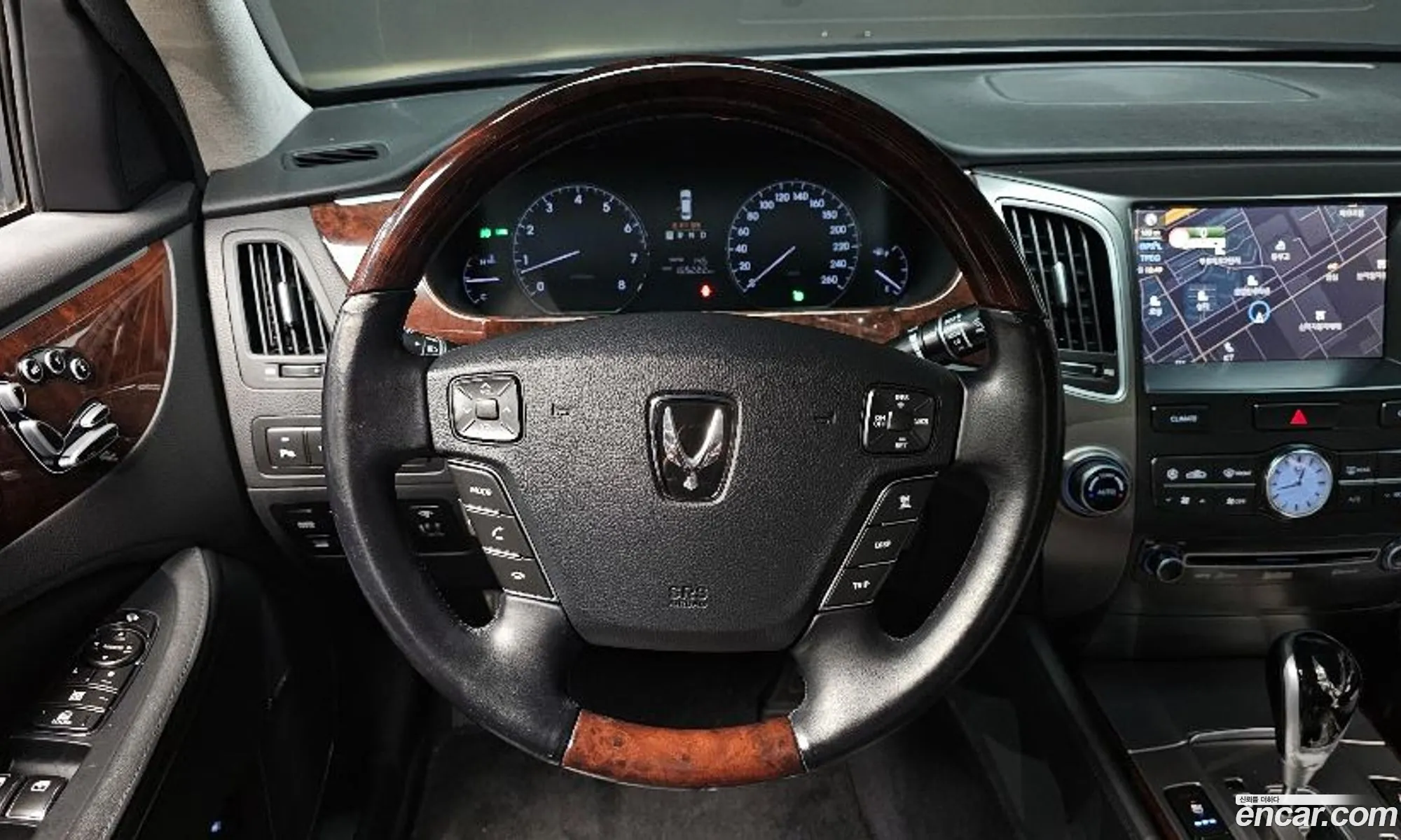 Hyundai Equus 2012 — 5