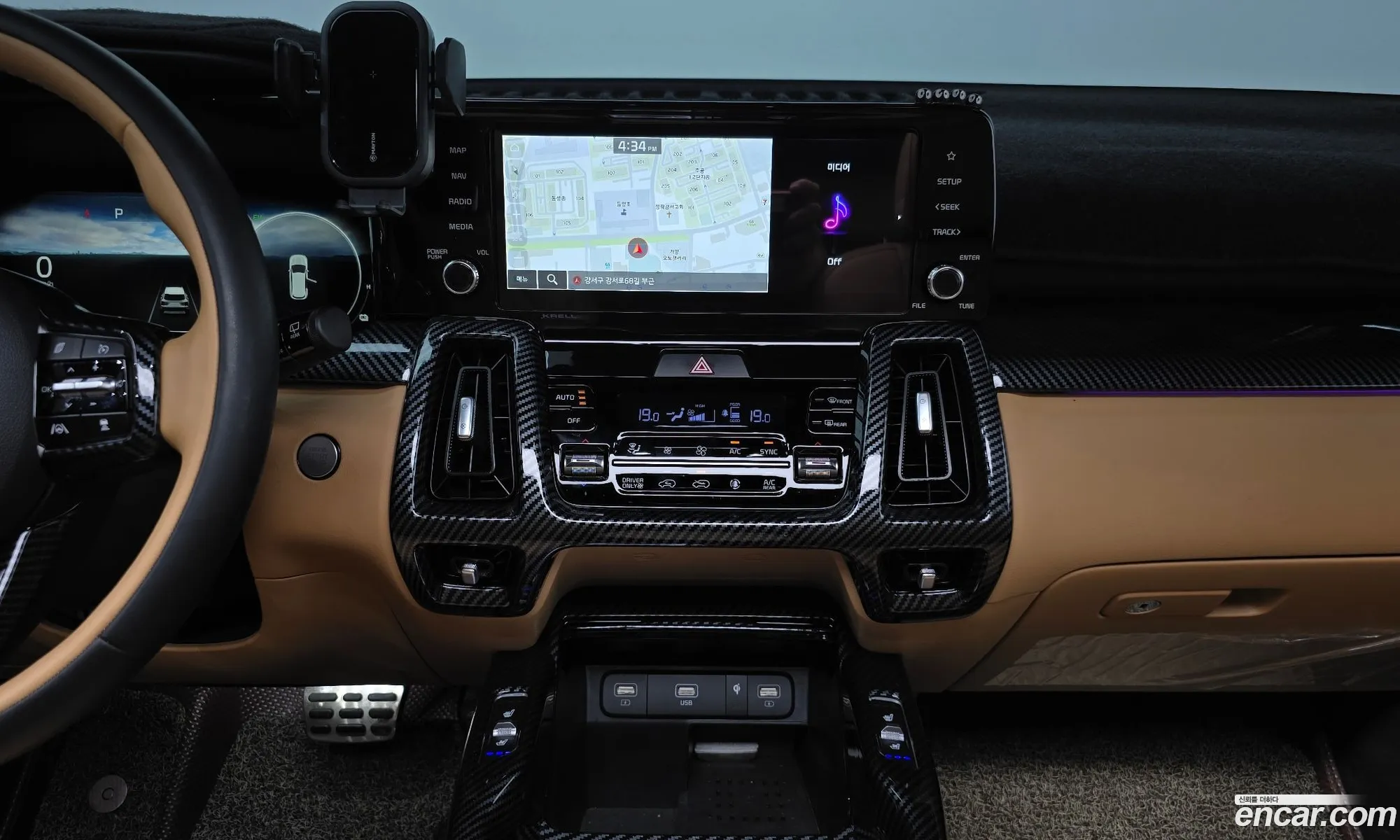 Kia Sorento 2022 — 12