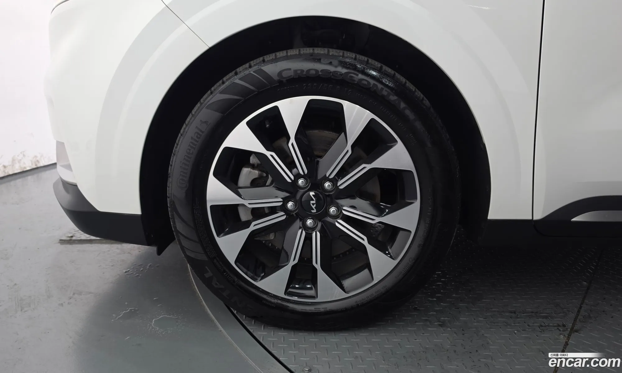 Kia Carnival 2023 KNANE813BPS288117 — 11