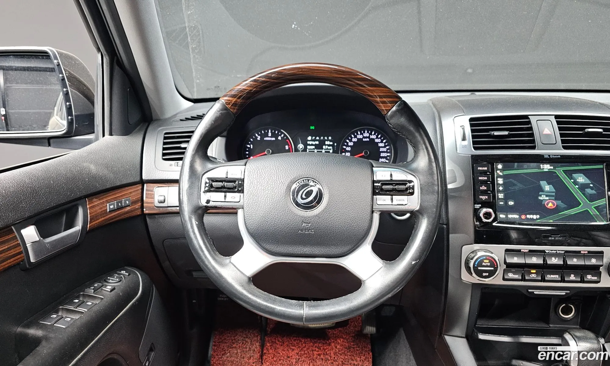Kia Mohave 2017 KNAKN814DHA167645 — 9