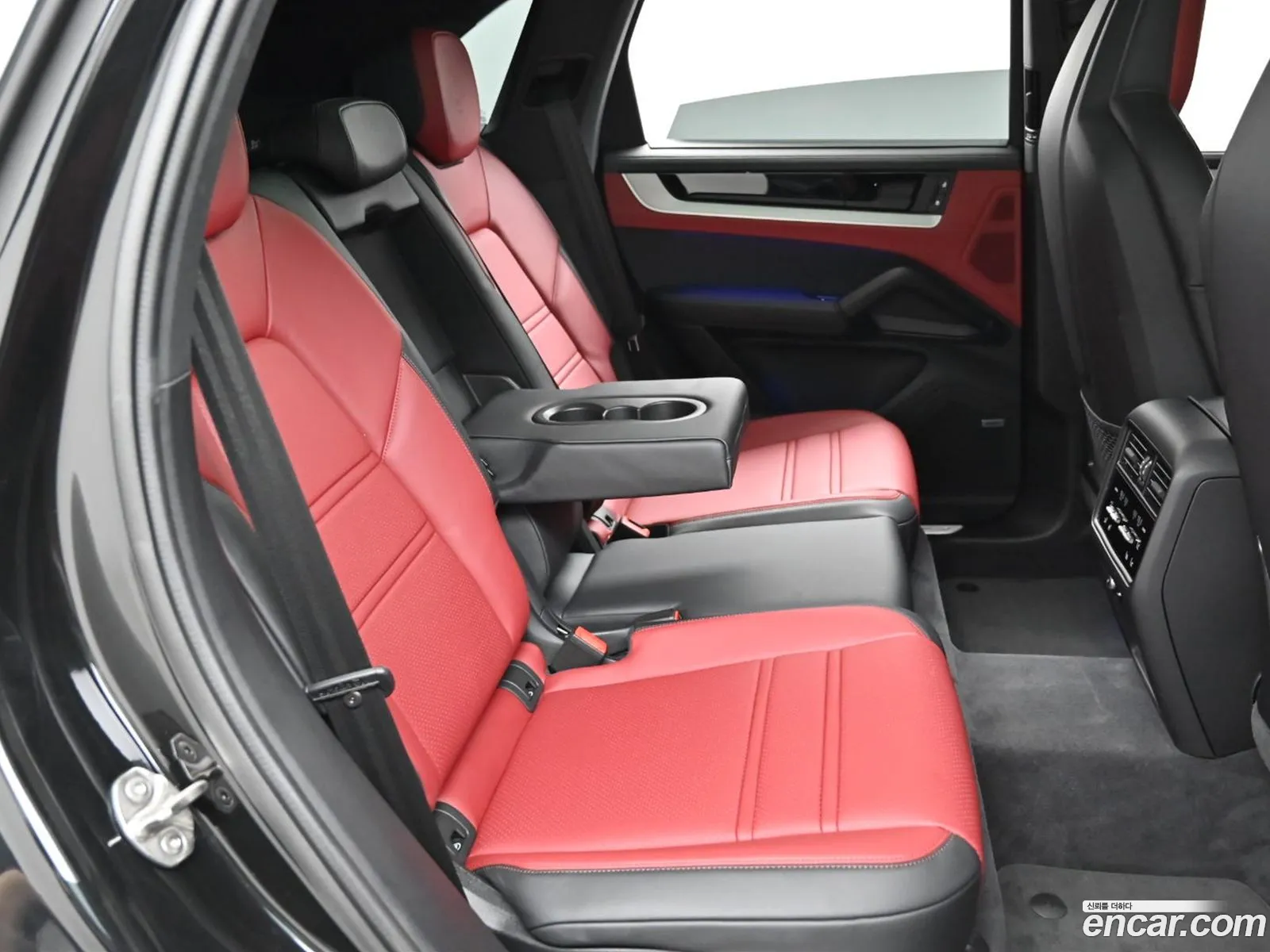 Porsche Cayenne 2025 — 12