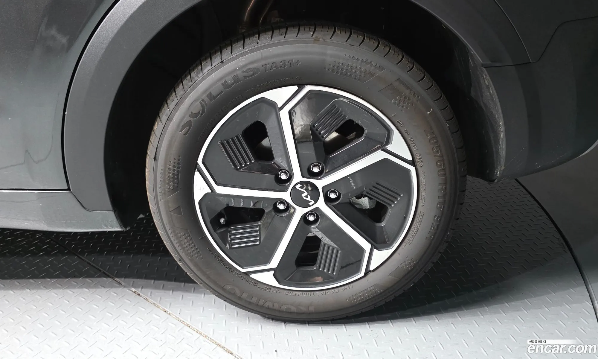 Kia Niro 2025 KNACR81EGTA316084 — 4
