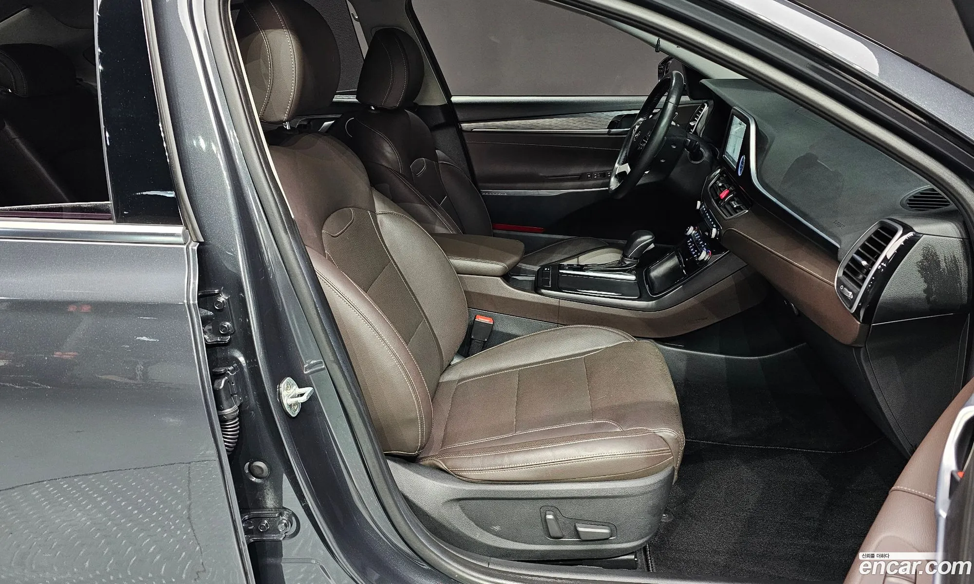 Hyundai Grandeur IG 2018 KMHF441CBJA122473 — 15
