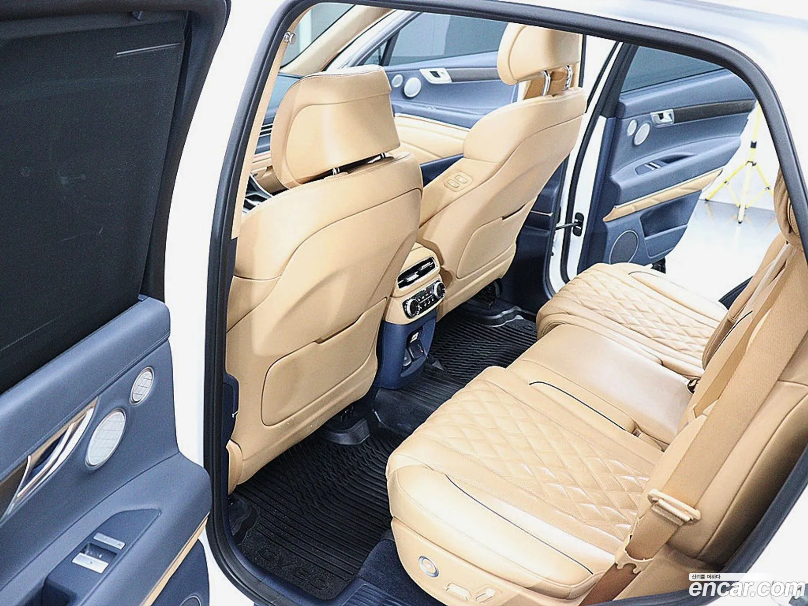 Genesis GV80 2020 — 14