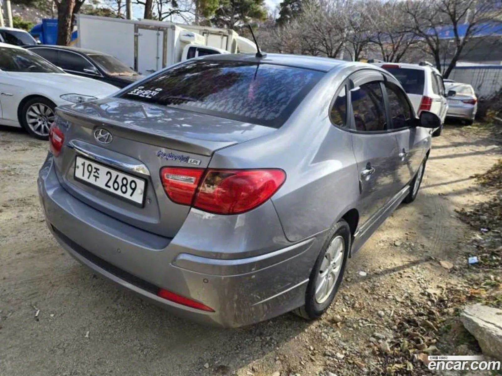 Hyundai Elantra Hybrid 2012 — 13