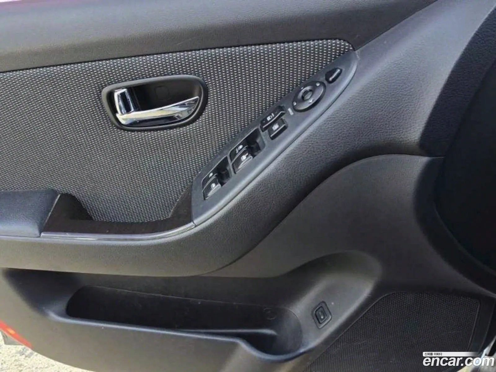 Hyundai Elantra Hybrid 2012 — 11