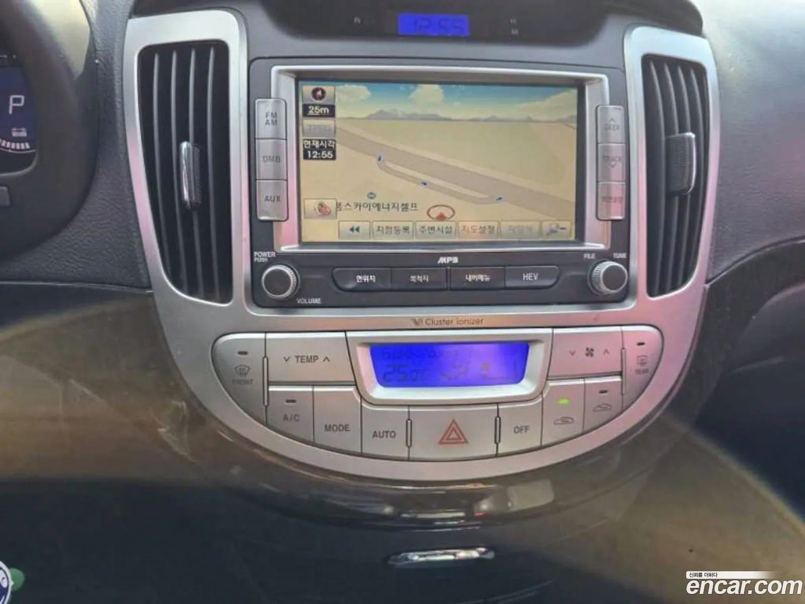 Hyundai Elantra Hybrid 2012 — 4