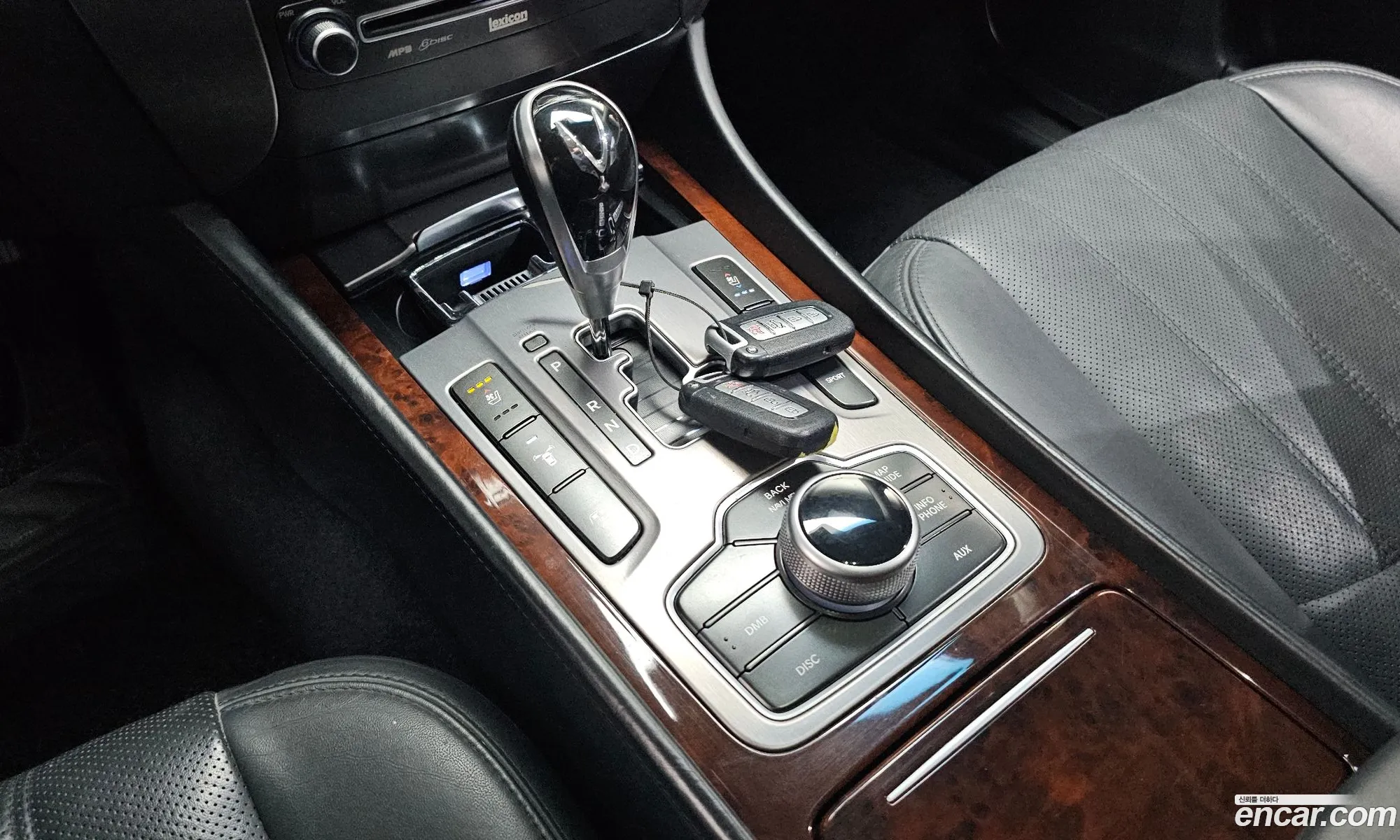 Hyundai Equus 2011 KMHGH41DBCU050092 — 7