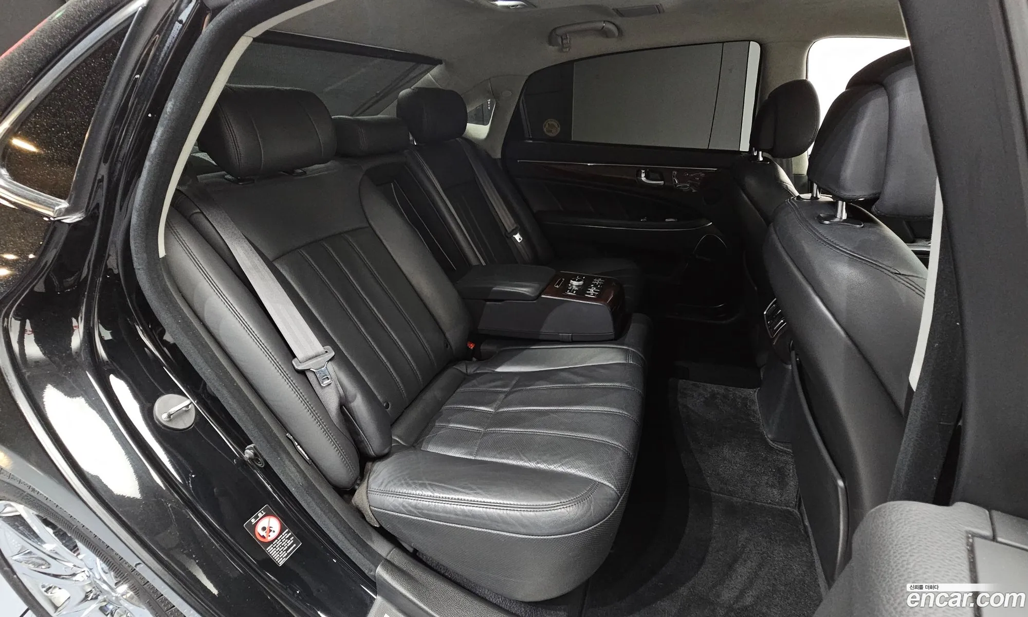 Hyundai Equus 2011 KMHGH41DBCU050092 — 19