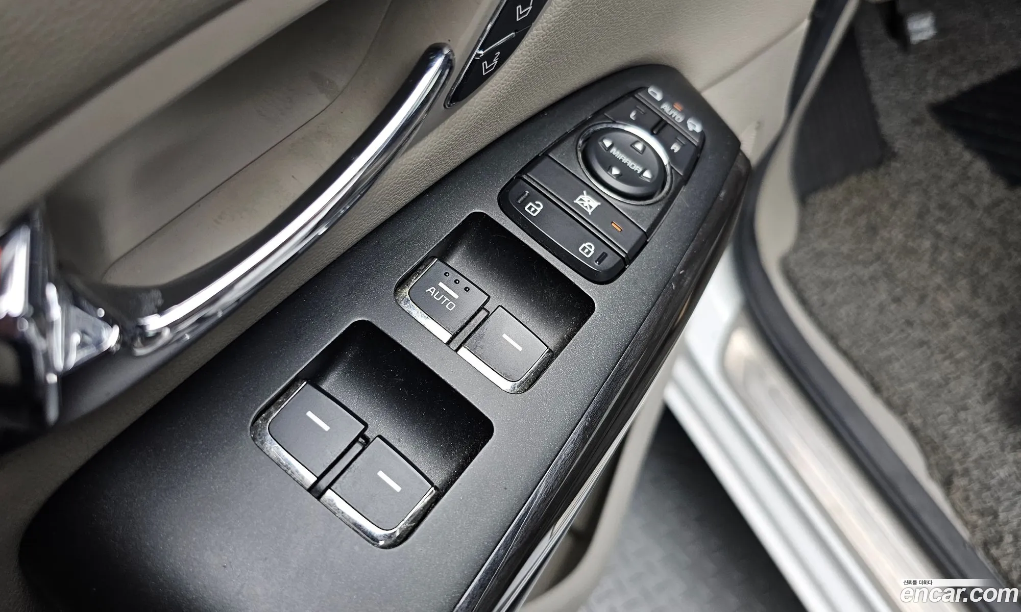 Kia Carnival 2017 KNAME81ABJS356137 — 22