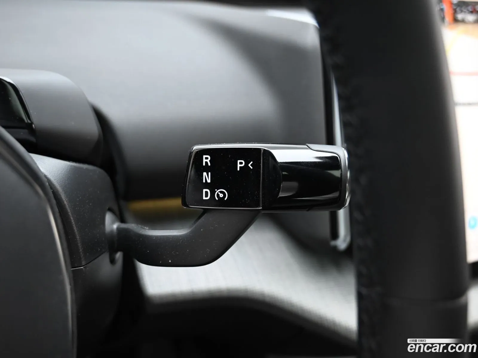 Volvo EX30 Cross Country 2025 — 12