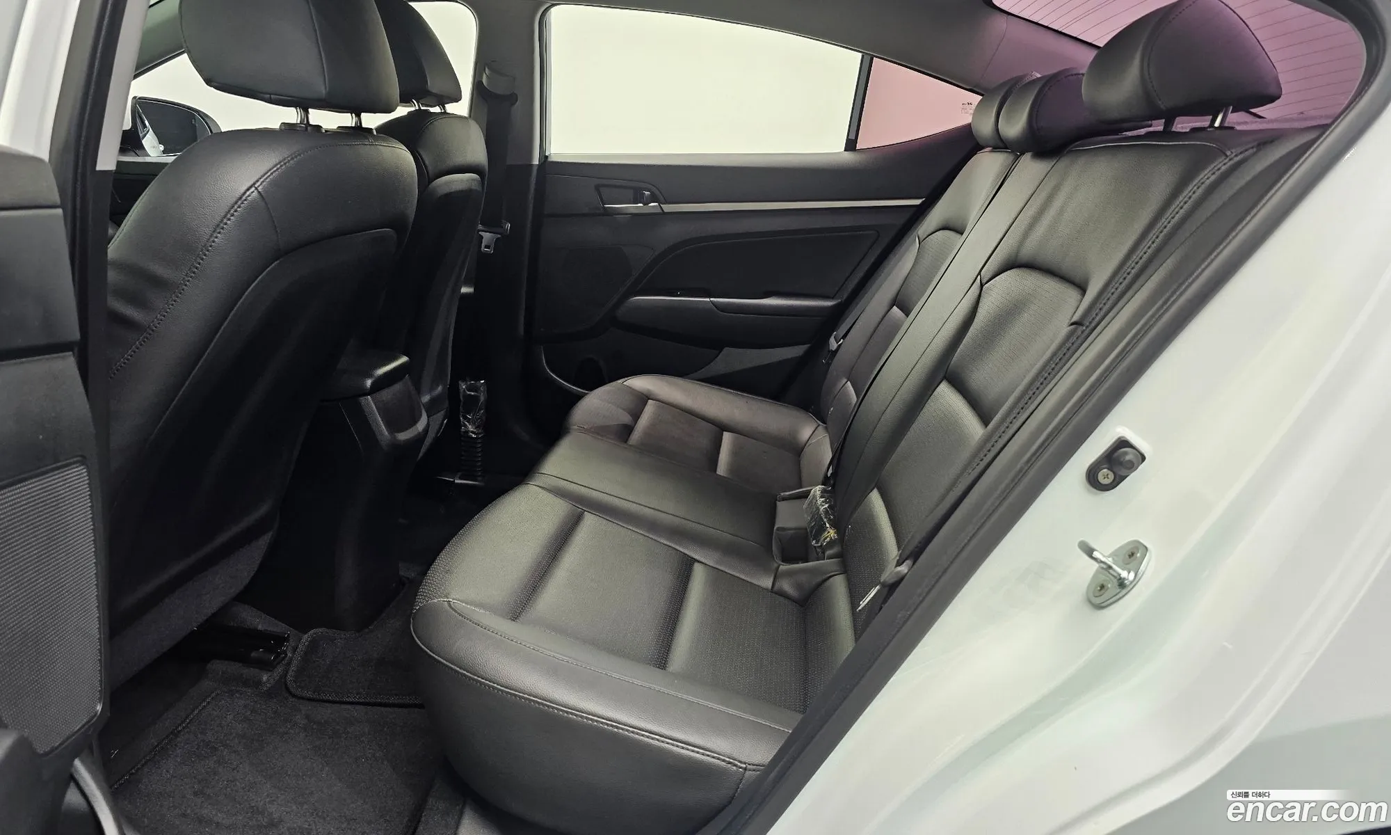 Hyundai Elantra AD 2018 — 6