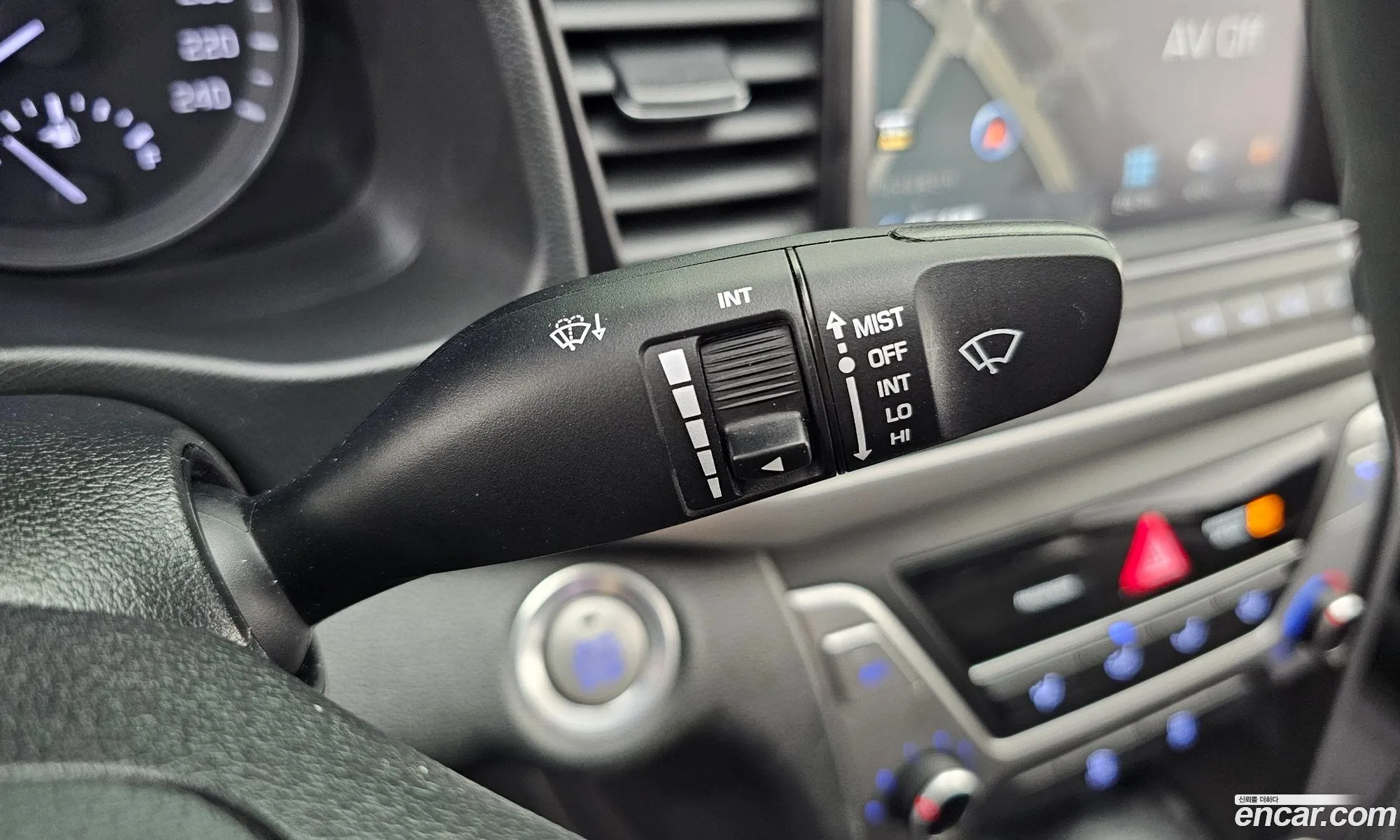 Hyundai Elantra AD 2018 — 3