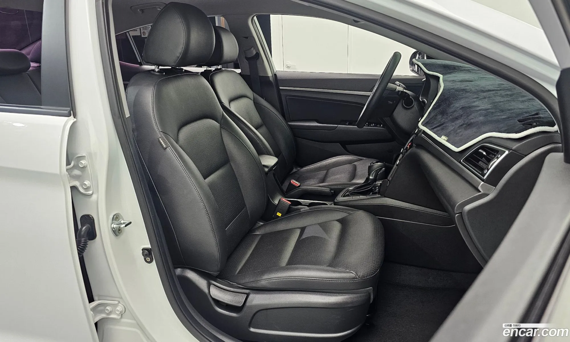 Hyundai Elantra AD 2018 — 4