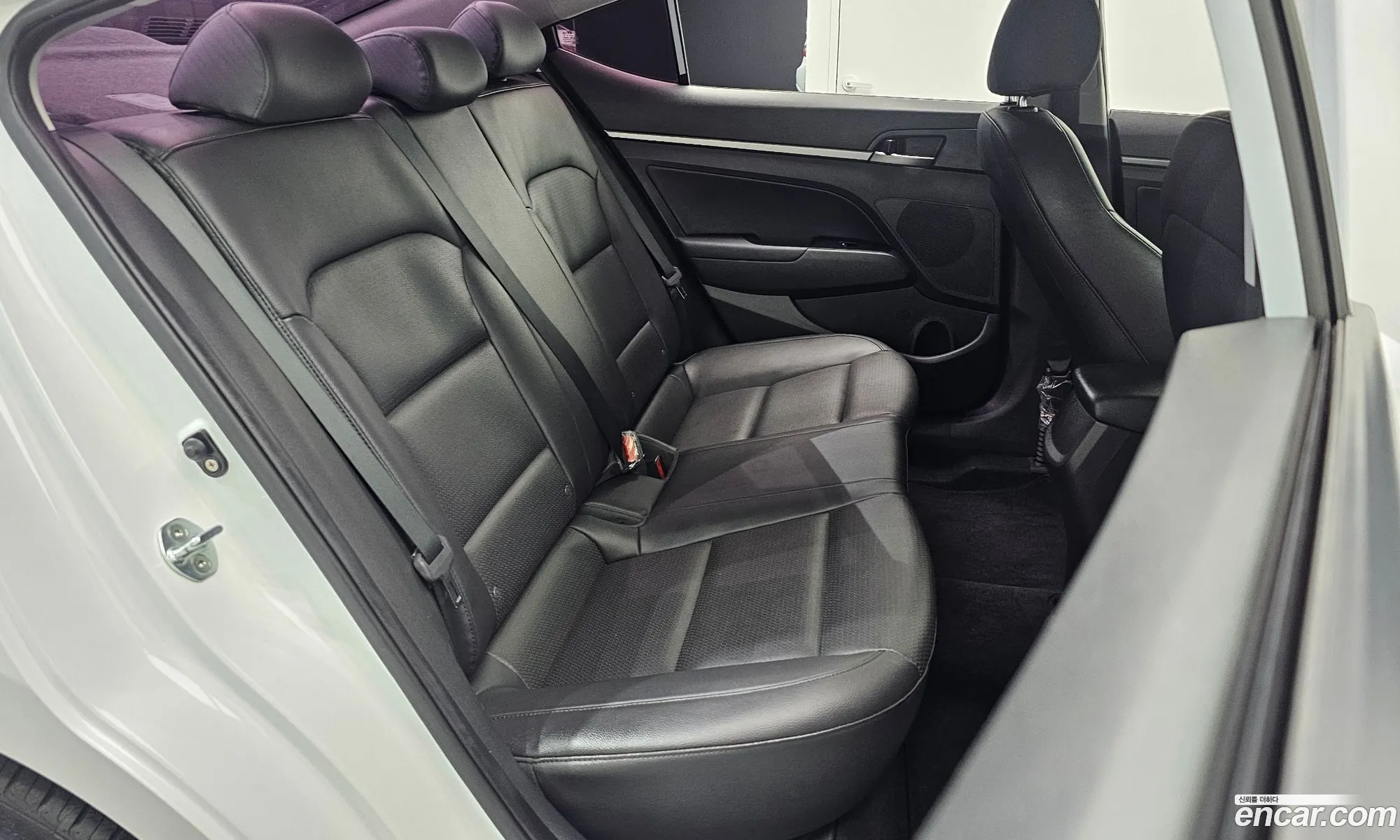 Hyundai Elantra AD 2018 — 22
