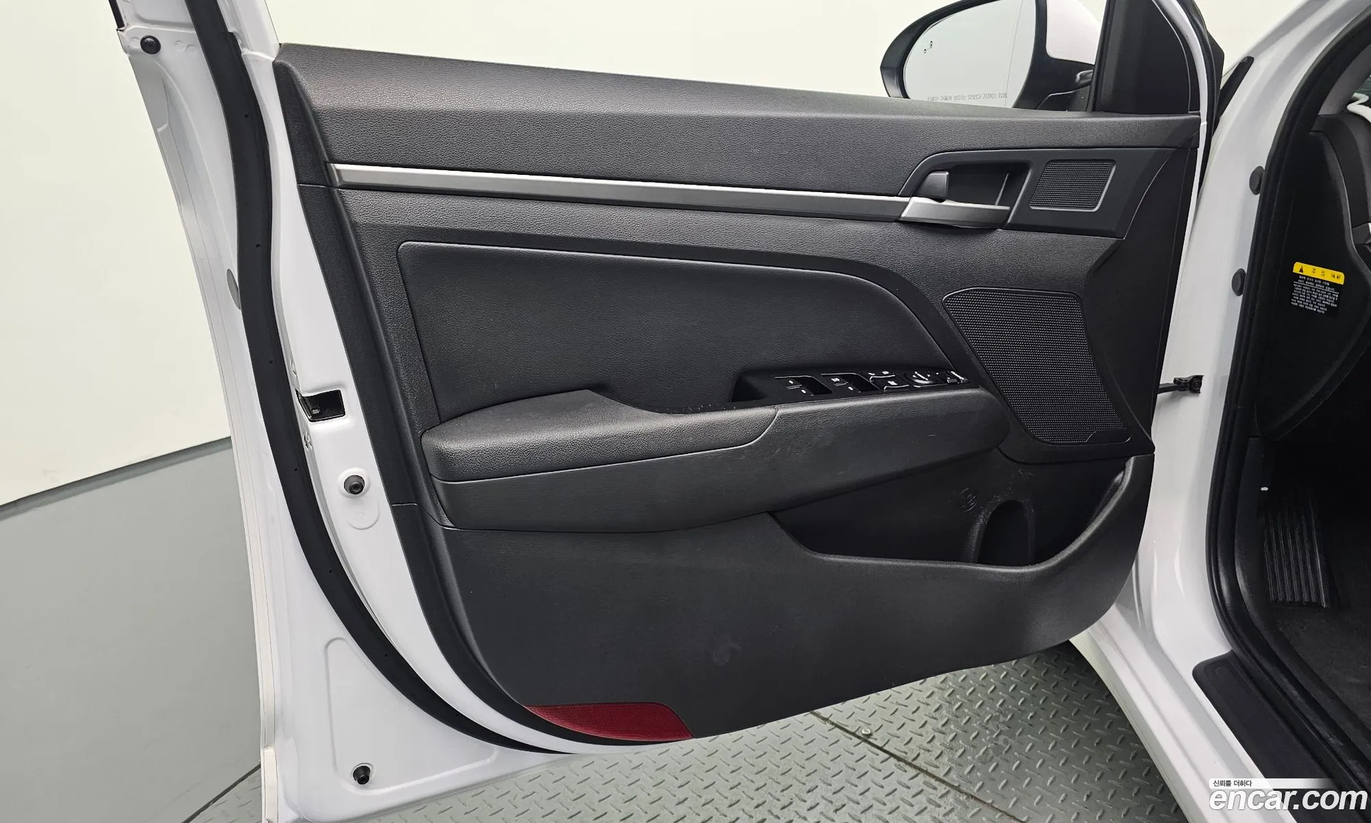 Hyundai Elantra AD 2018 — 19
