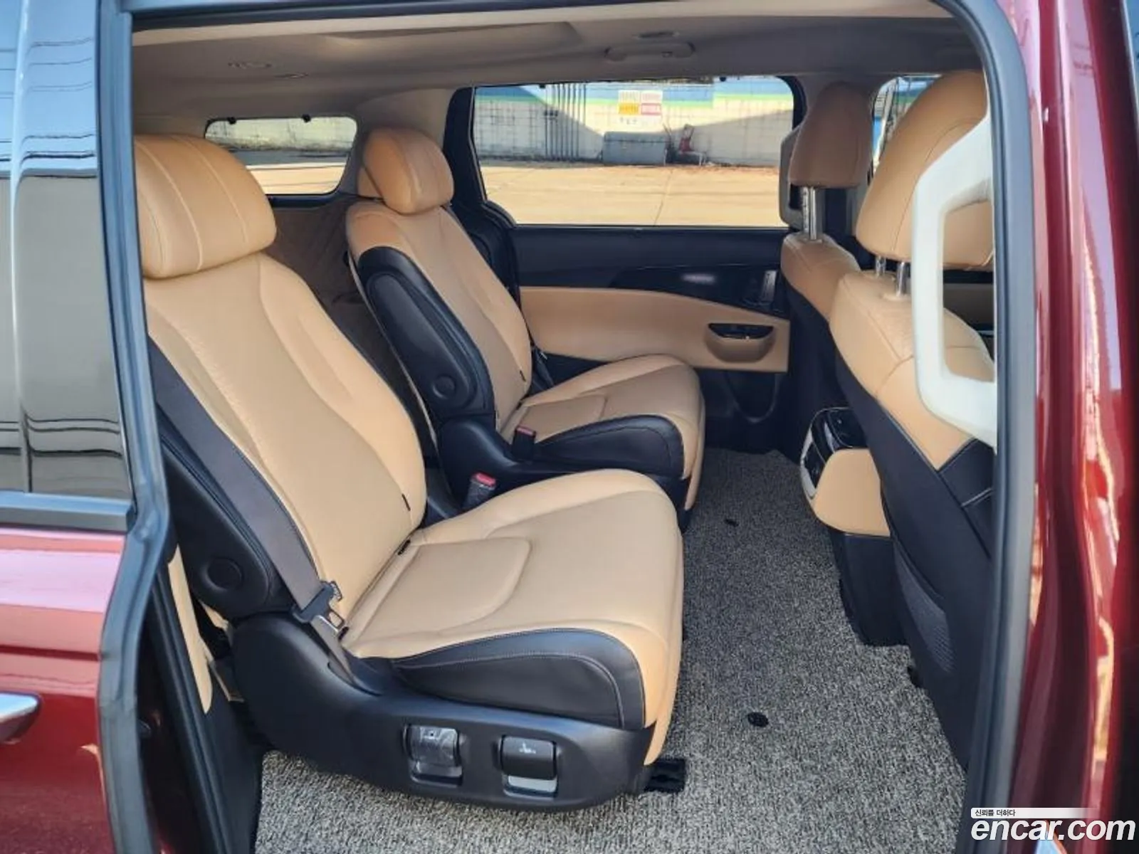 Kia Carnival 2021 — 14