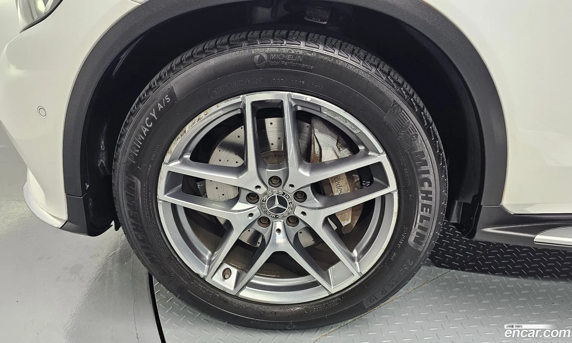 Mercedes-Benz GLC-Class X253 2018 — 26