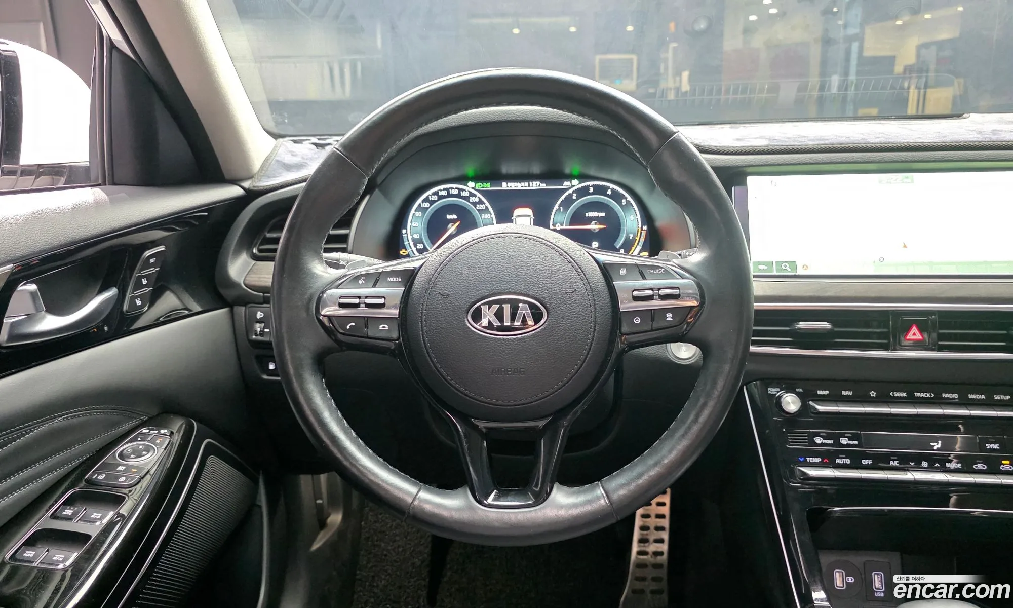 Kia K7 Premier 2020 KNALC41BBLA216089 — 24