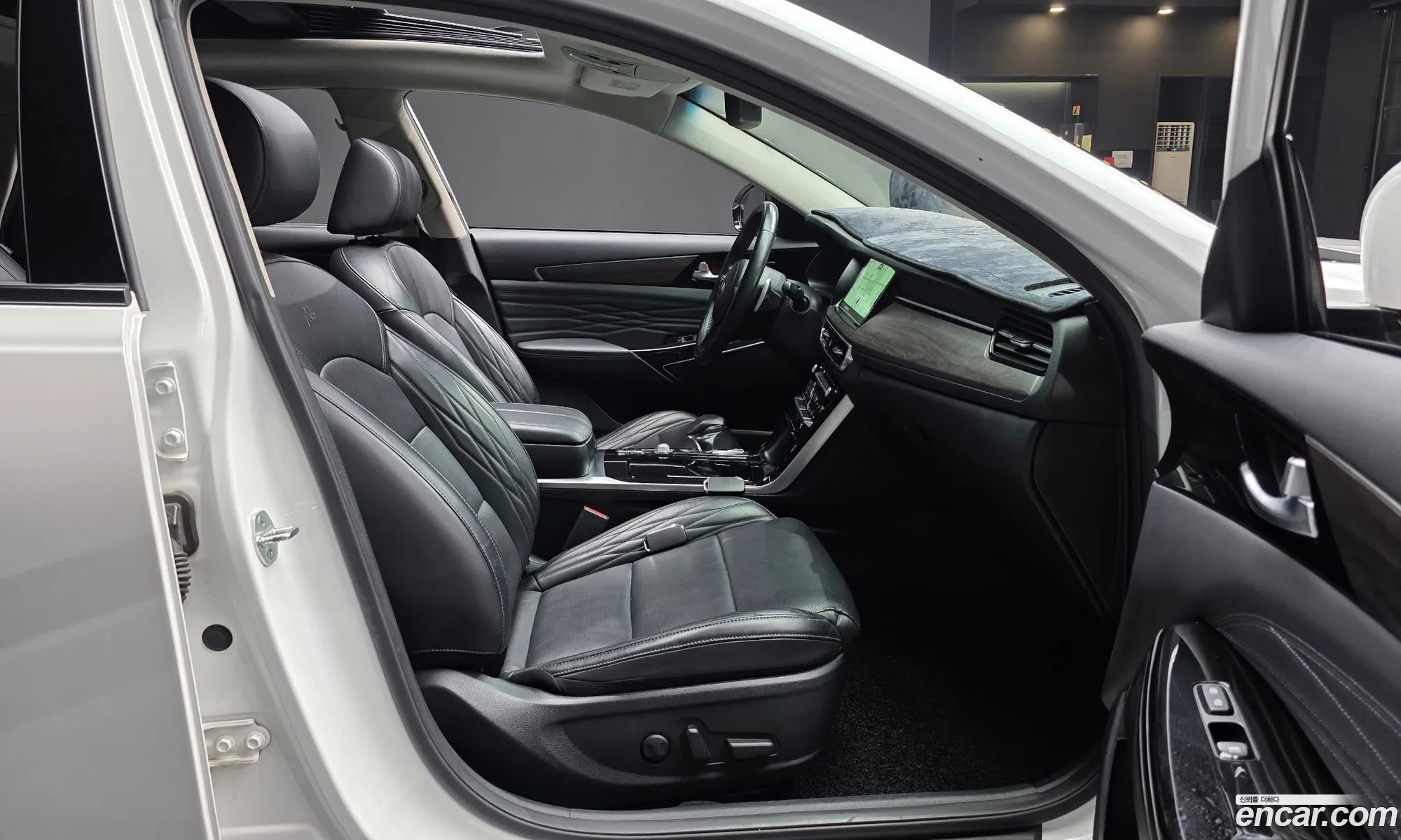 Kia K7 Premier 2020 KNALC41BBLA216089 — 2