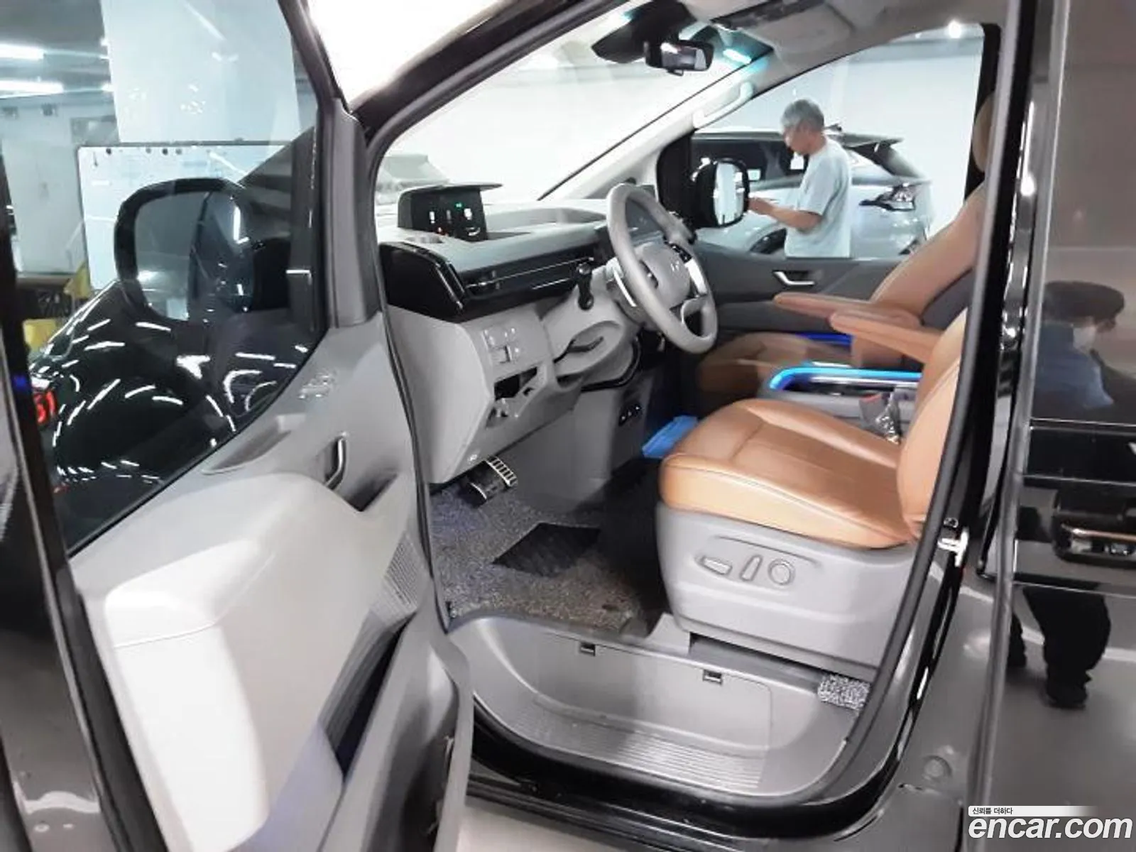 Hyundai Staria 2024 — 8