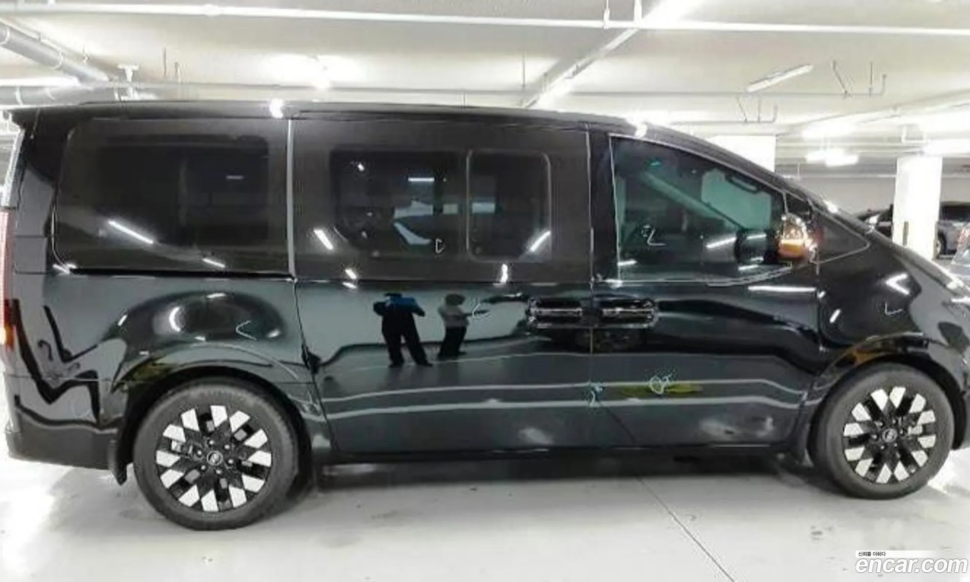 Hyundai Staria 2024 — 5