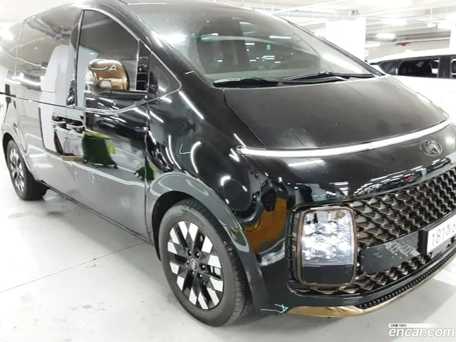 Hyundai Staria 2024 — 17