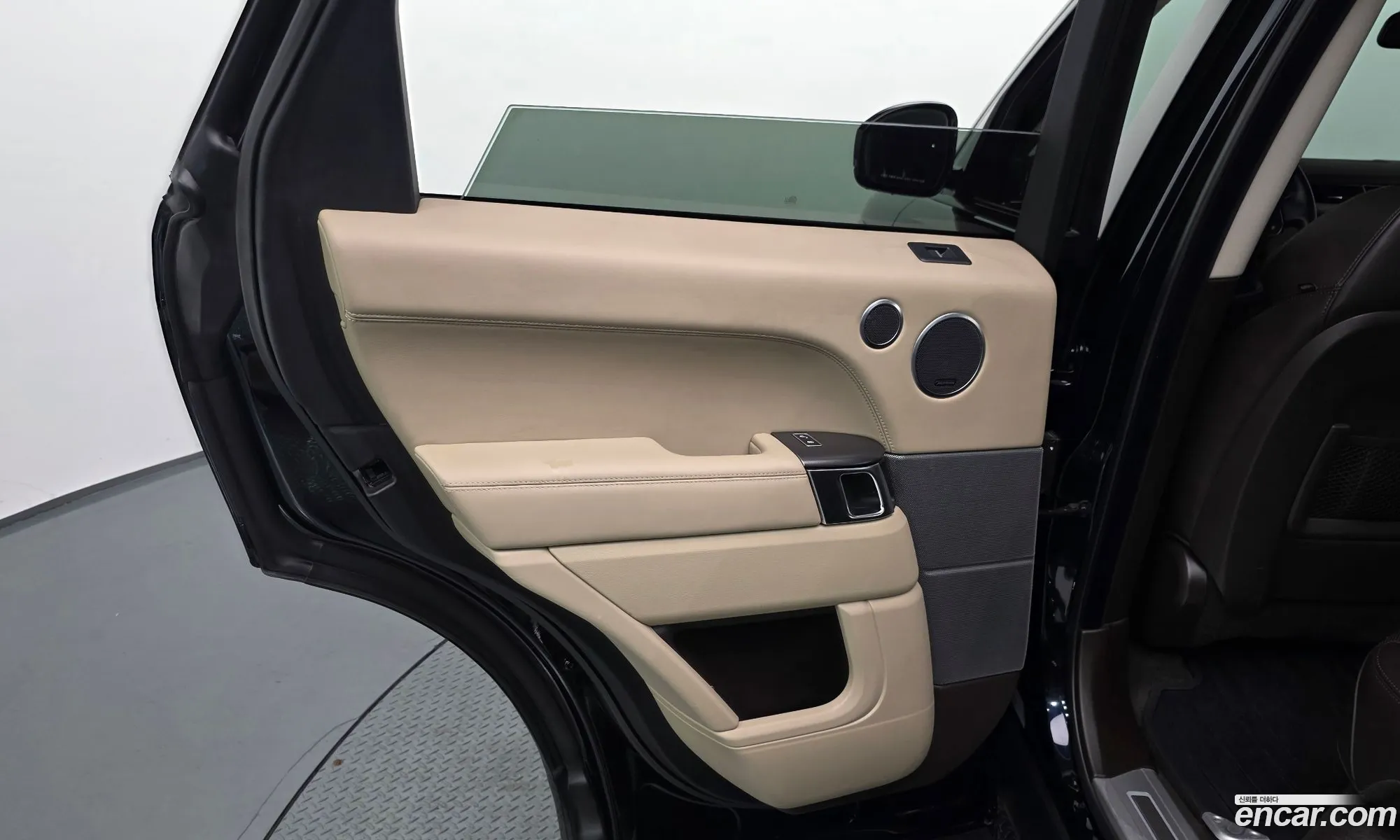 Land Rover Range Rover Sport 2016 — 11