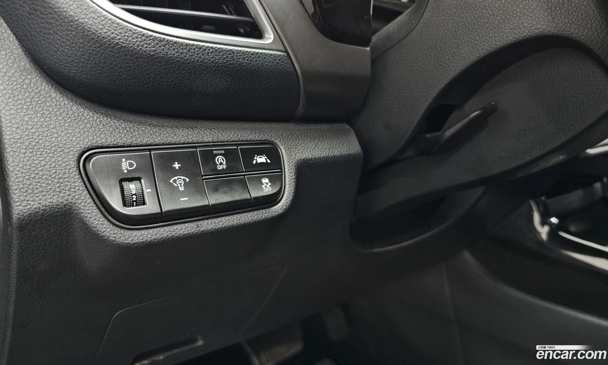 Kia Seltos 2020 KNAES815GLK051210 — 13
