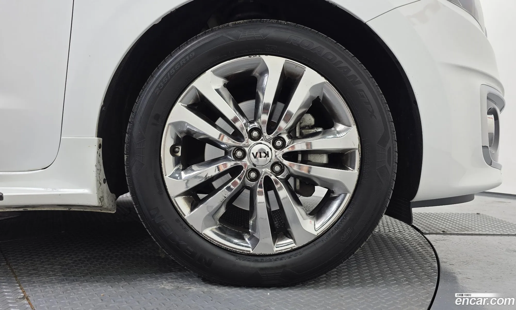 Kia Carnival 2018 KNAMD81ABJS435474 — 37
