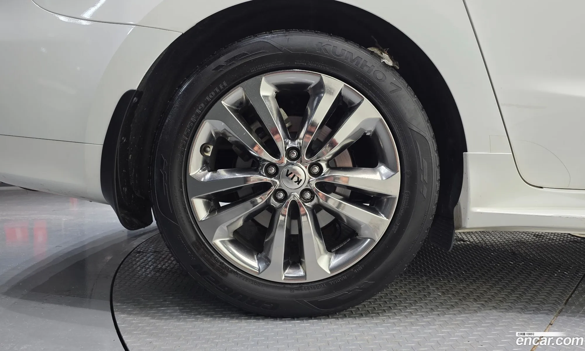 Kia Carnival 2018 KNAMD81ABJS435474 — 33