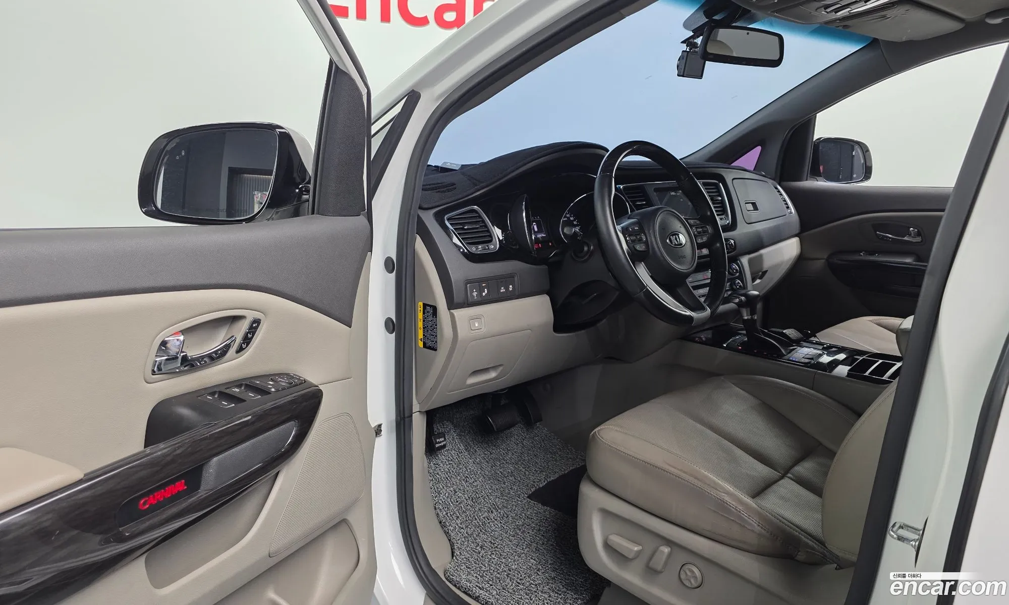 Kia Carnival 2018 KNAMD81ABJS435474 — 3