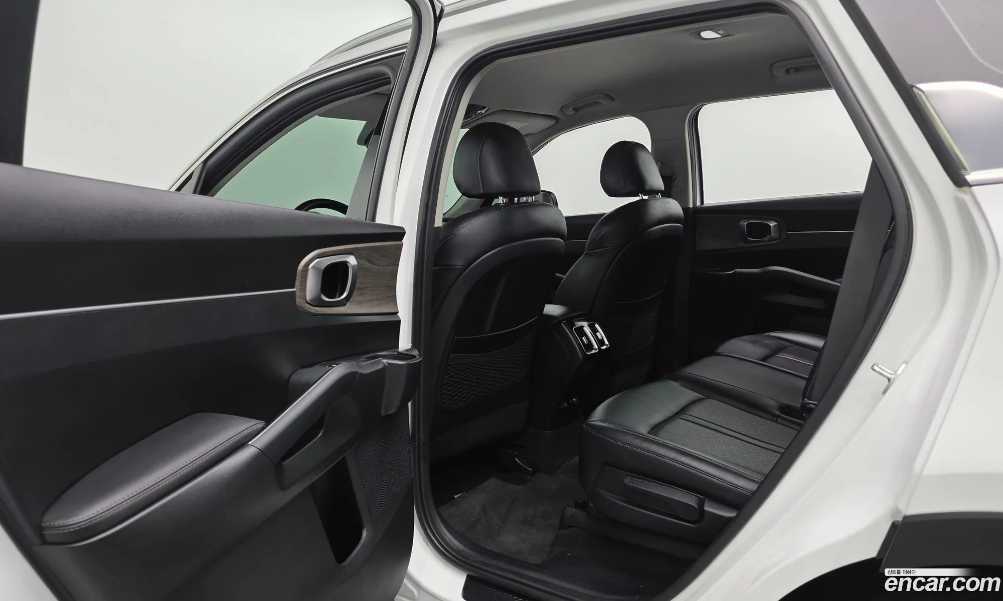 Kia Sorento 2021 — 14