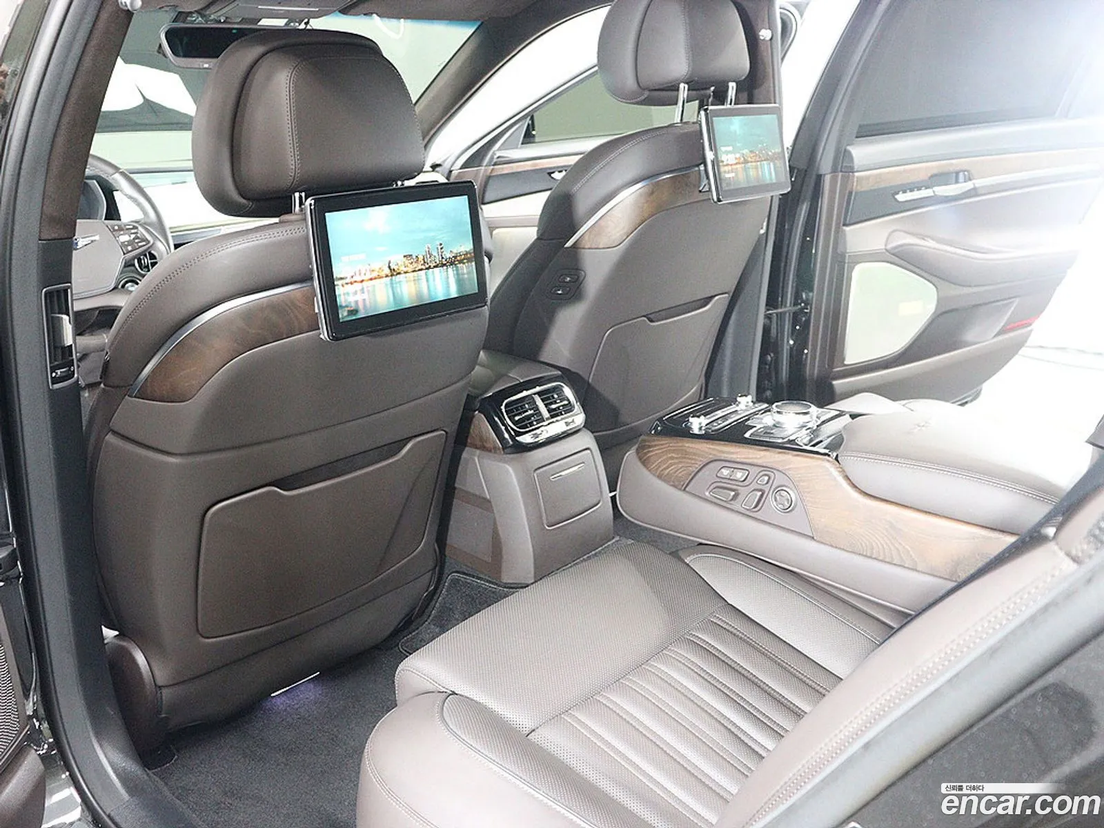 Genesis G90 2019 — 6